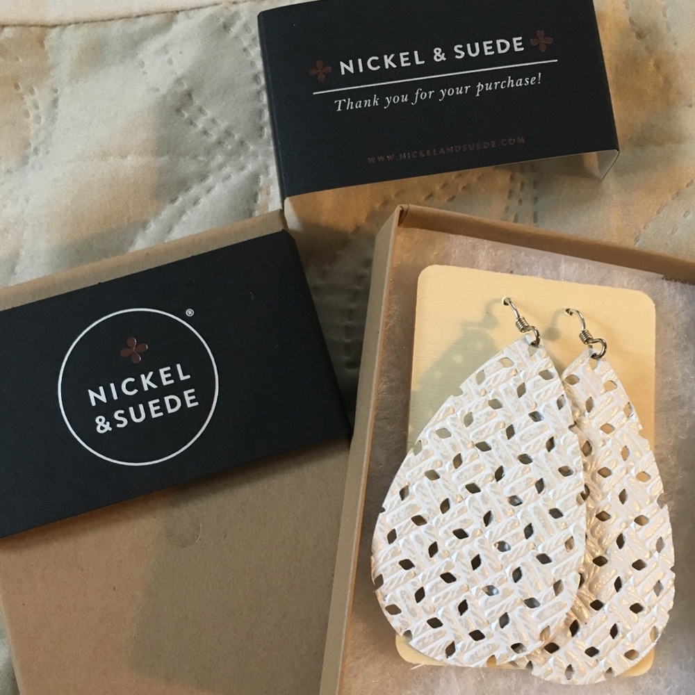 Nickel and Suede white woven leather earrings